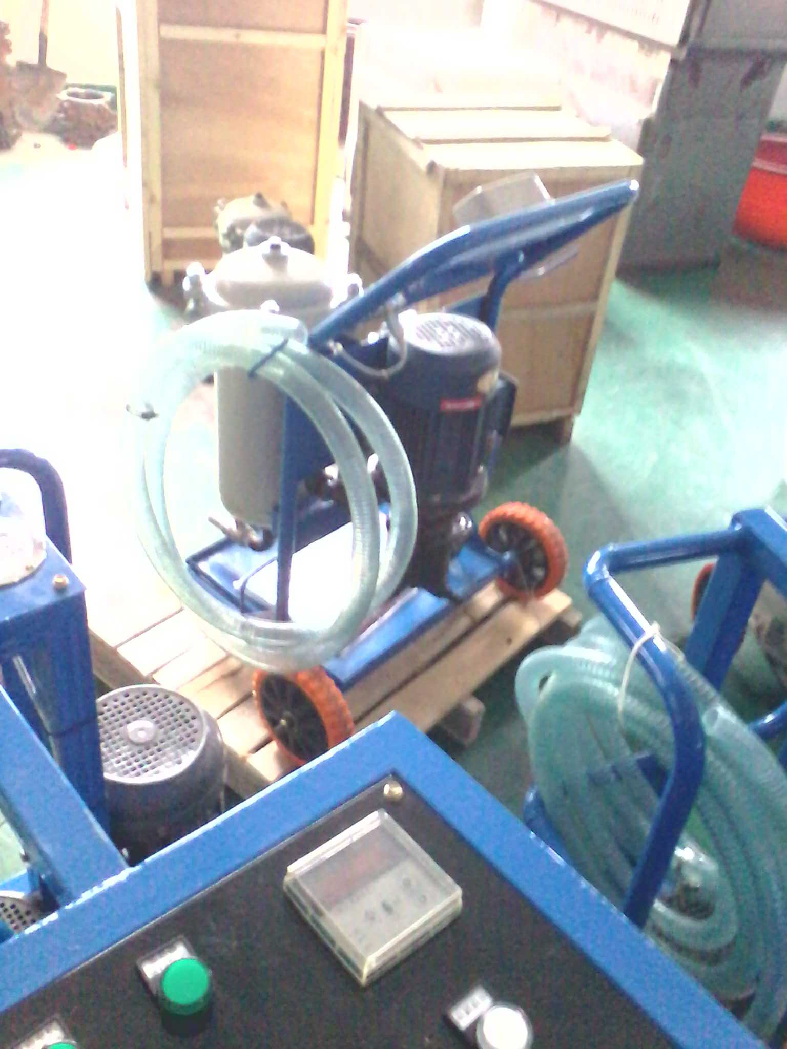 LUCA-100×3移動式手推濾油車高精度過濾器替代濾芯